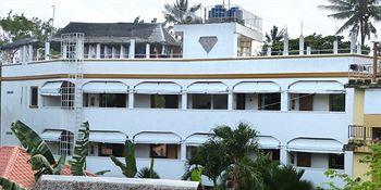Island Jewel Bed & Breakfast Manoc-Manoc