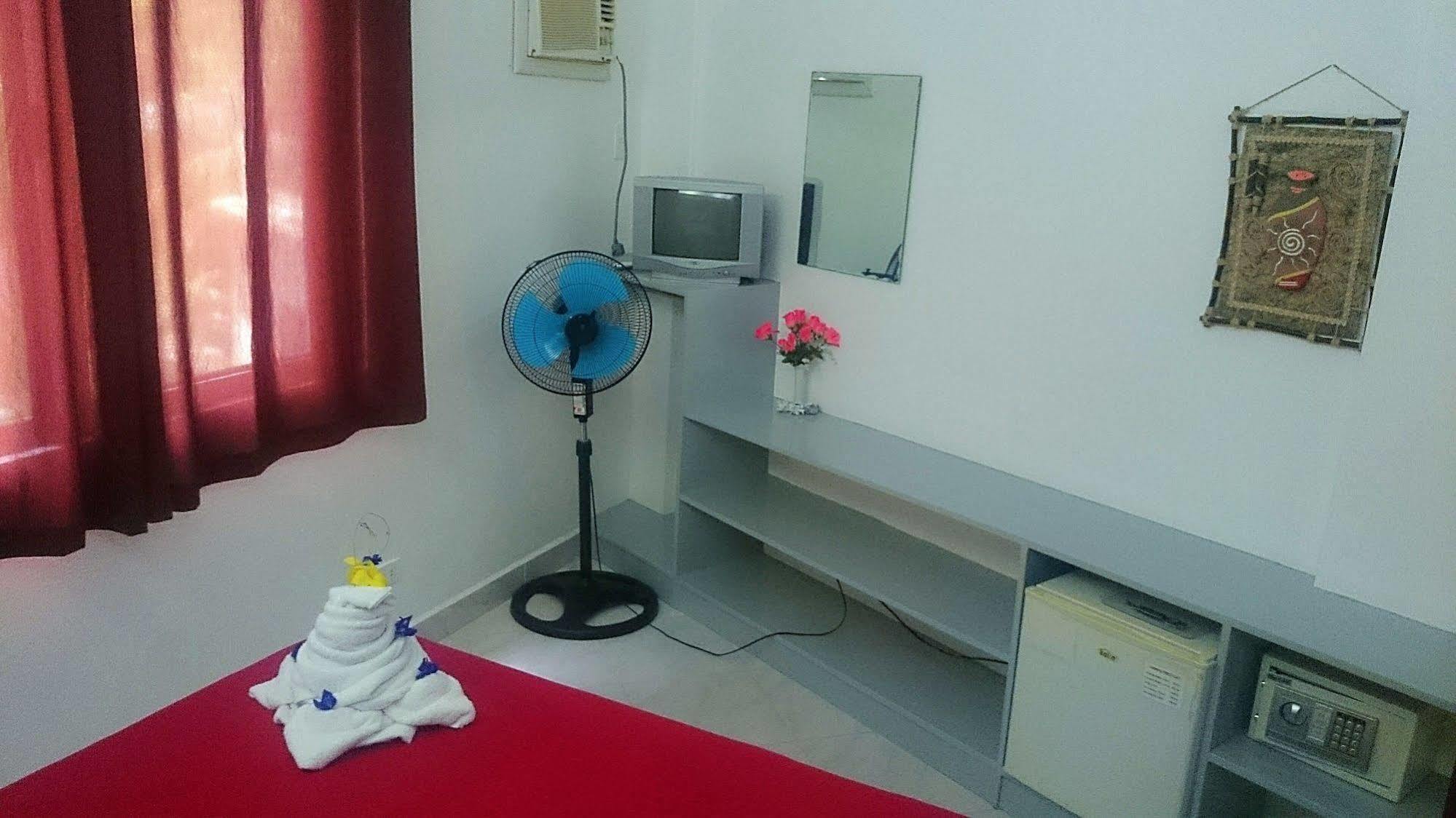 Island Jewel Bed & Breakfast 2*
